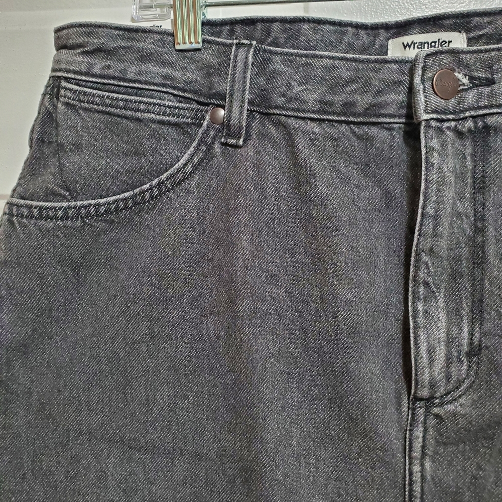 Wrangler Charcoal Frayed Denim Mini Skirt Size L Washed Denim - Picture 3 of 16